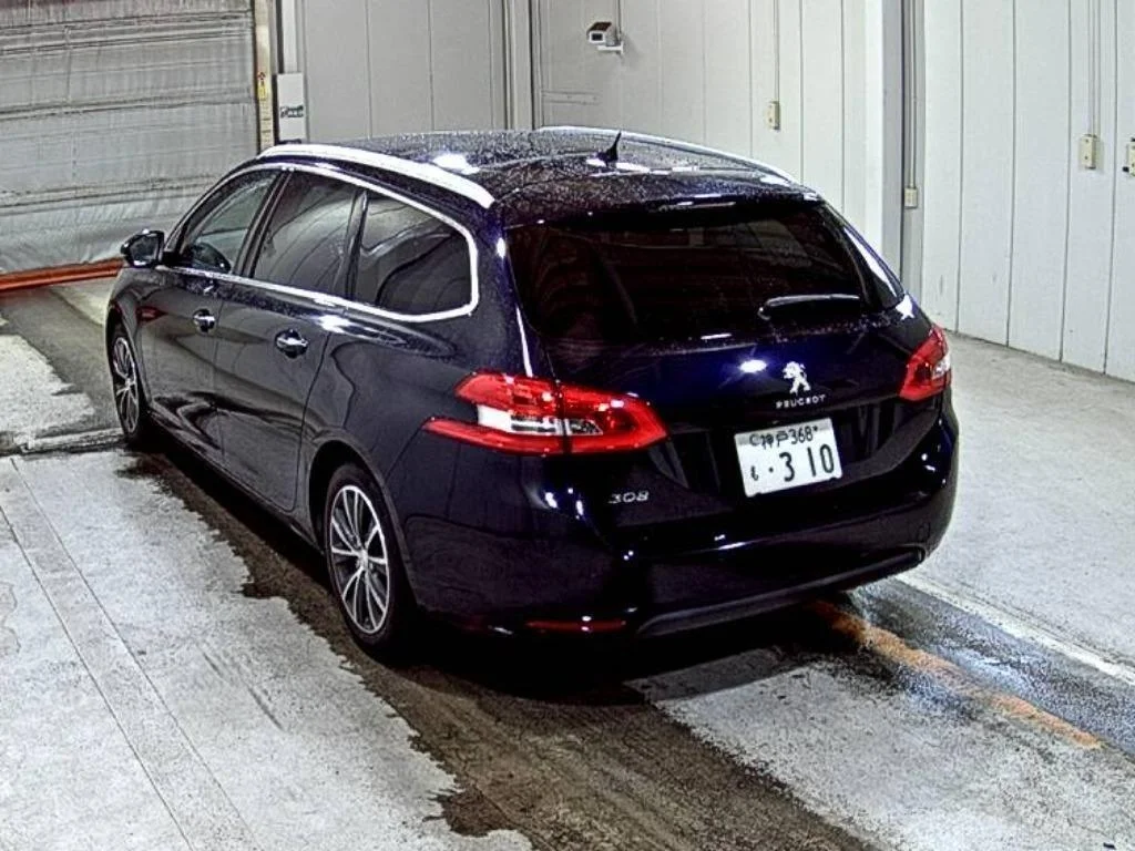Peugeot 308  с аукциона в Японии