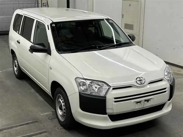 Toyota Probox 2022