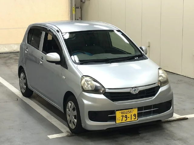 Daihatsu Mira e:S 2014