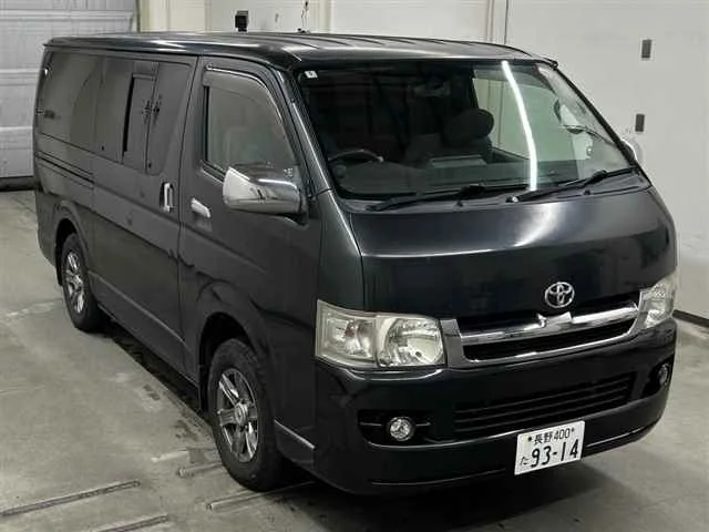 Toyota HiAce Van 2005