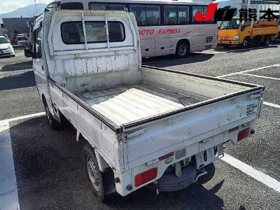 NISSAN CLIPPER TRUCK