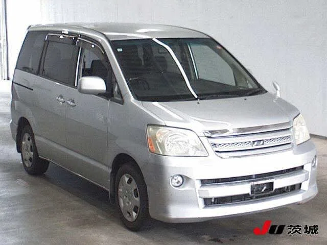 Toyota Noah 2007