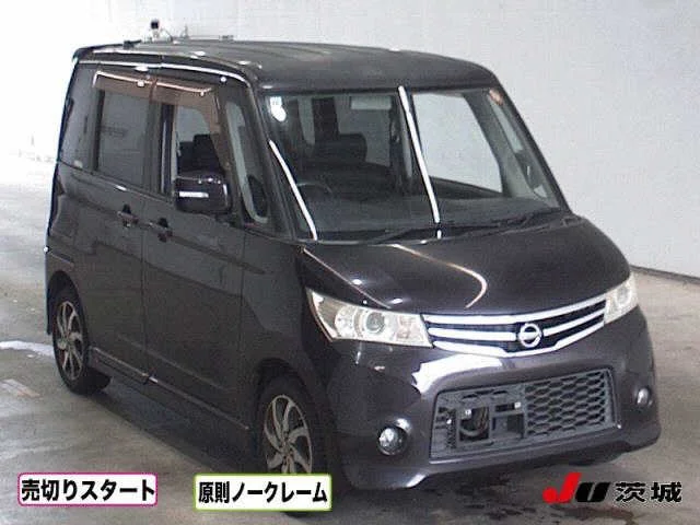 Nissan Roox 2011