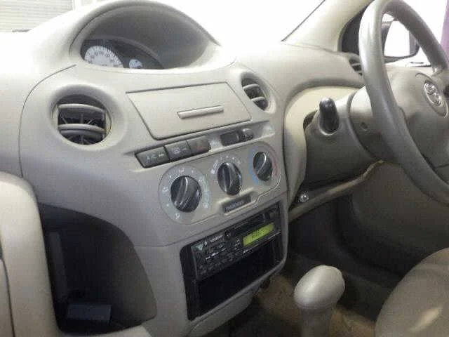 Toyota Platz  с аукциона в Японии