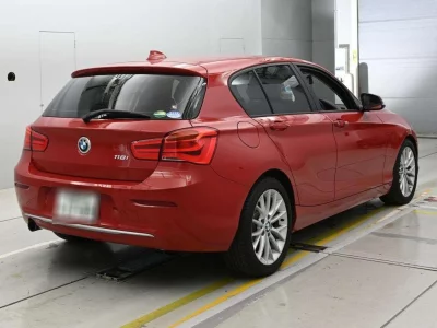 BMW 1 SERIES