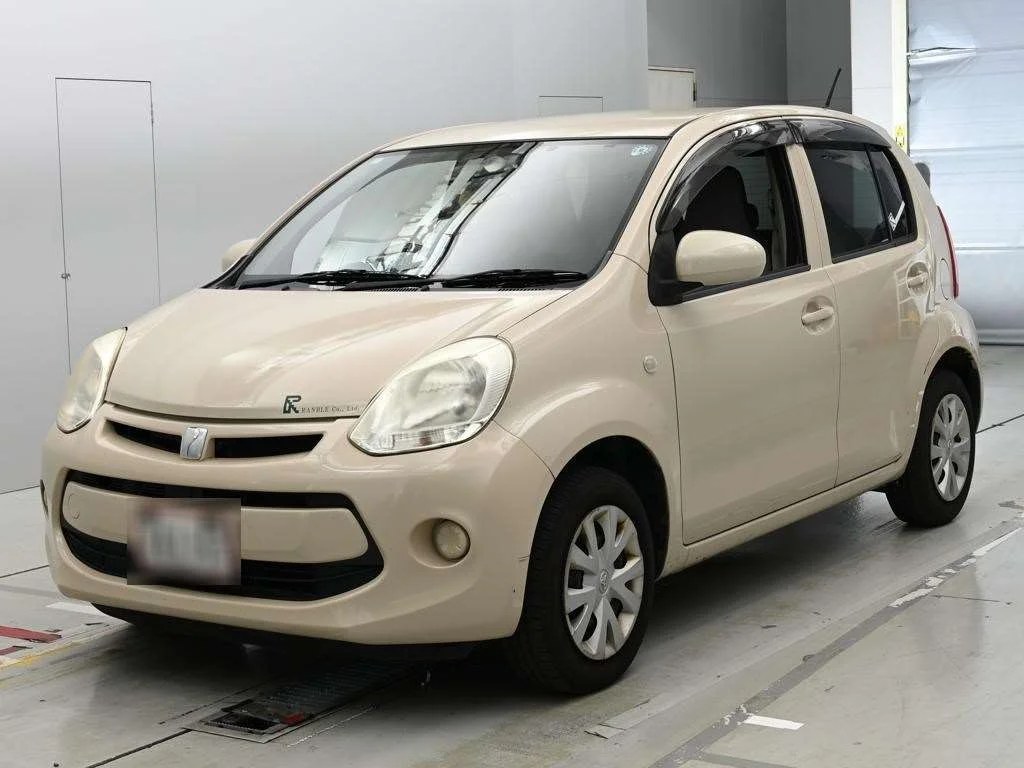 Toyota Passo 2014