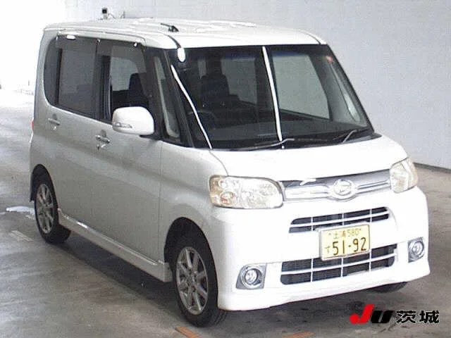 Daihatsu Tanto 2012