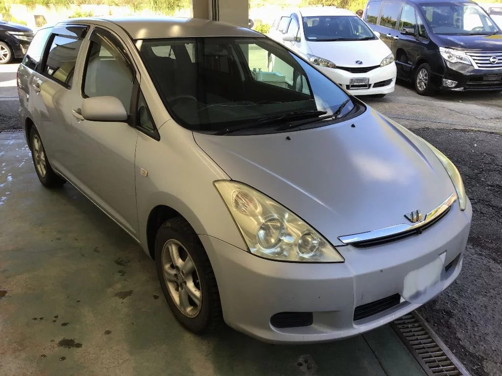 Toyota Wish  с аукциона в Японии