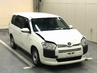 TOYOTA SUCCEED