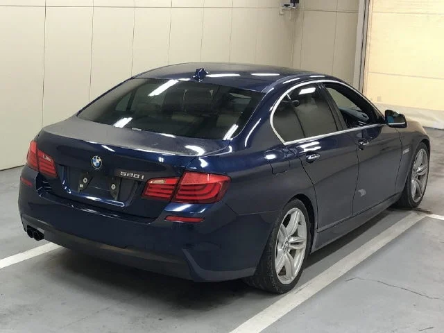 BMW 5-Series  с аукциона в Японии