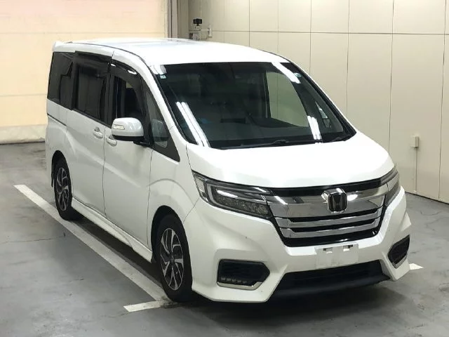 Honda Stepwgn 2017