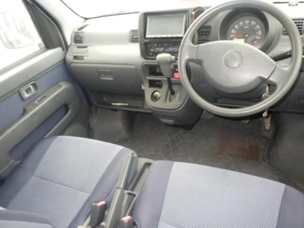 Daihatsu Hijet Cargo  с аукциона в Японии