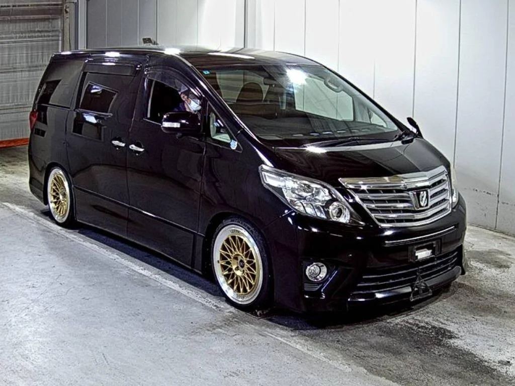 Toyota Alphard 2012