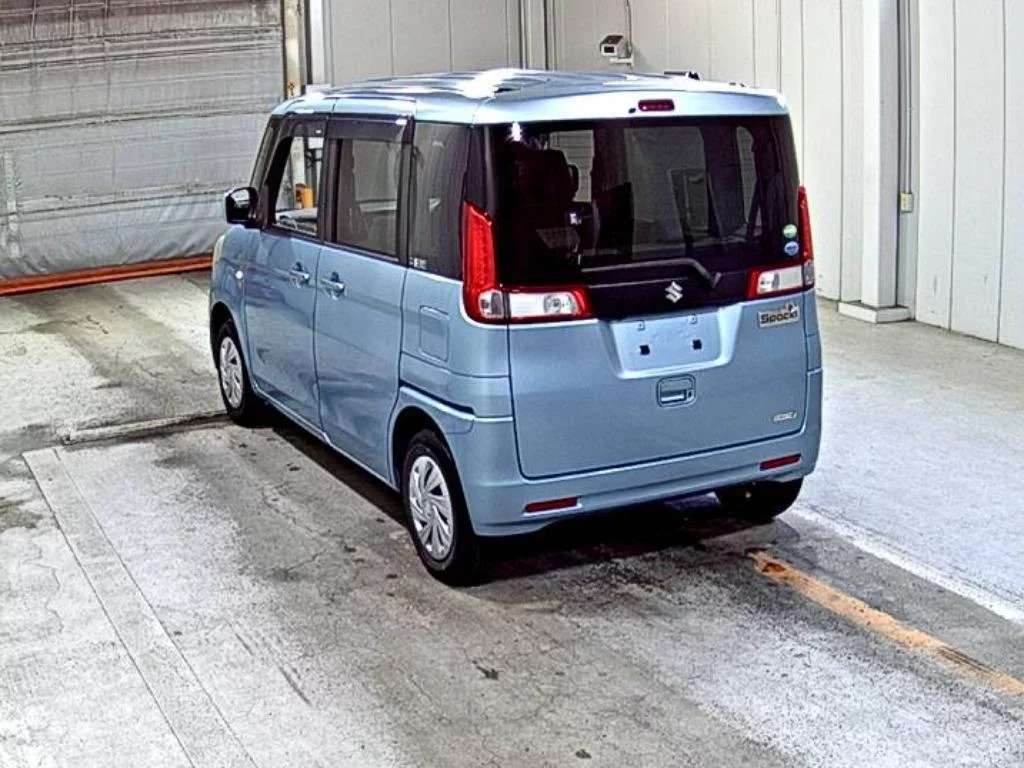 Suzuki Spacia 2013
