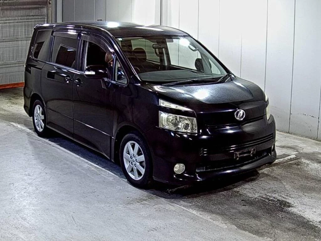 Toyota Voxy 2009