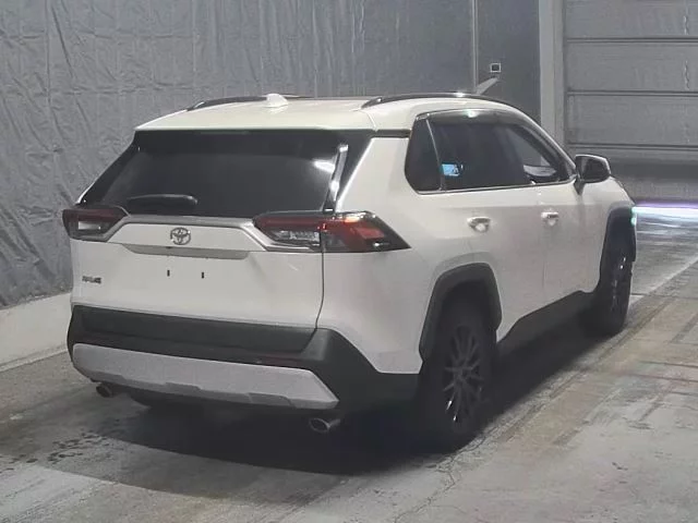 Toyota RAV4 2021