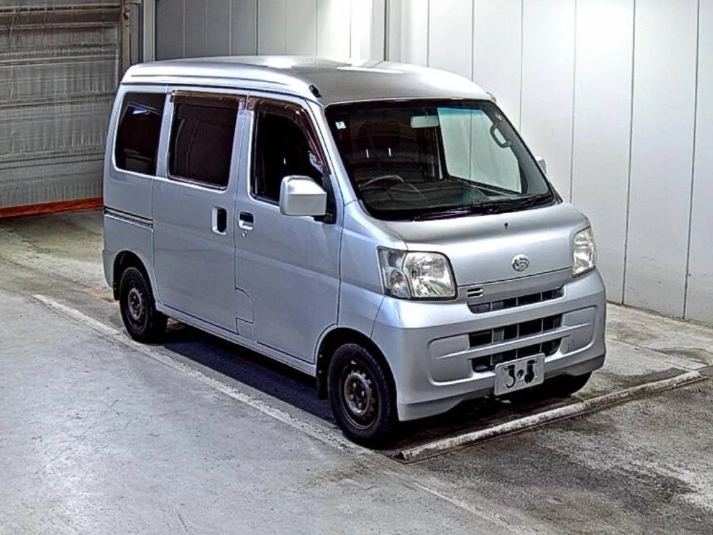 Daihatsu Hijet Cargo 2011