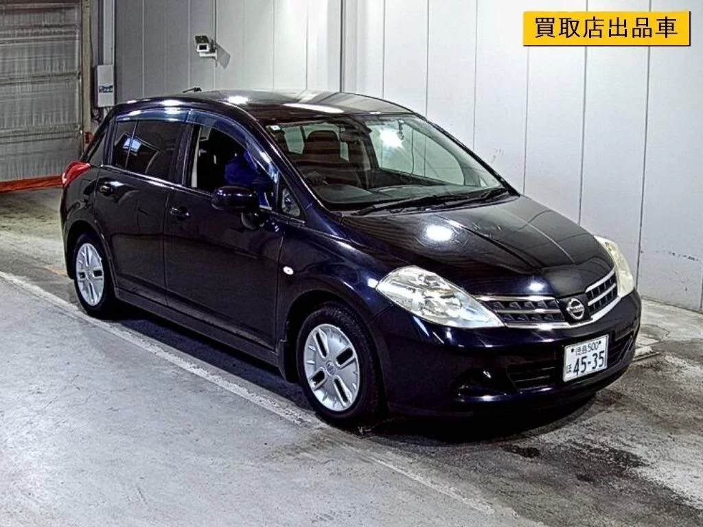 Nissan Tiida 2012