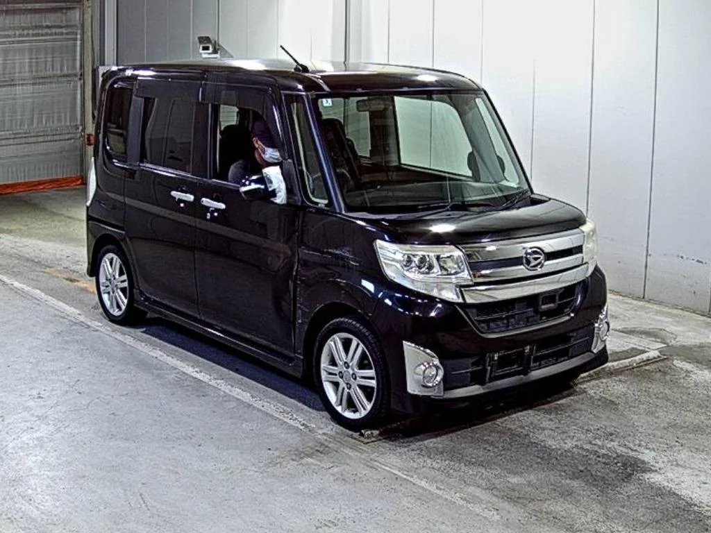 Daihatsu Tanto 2014