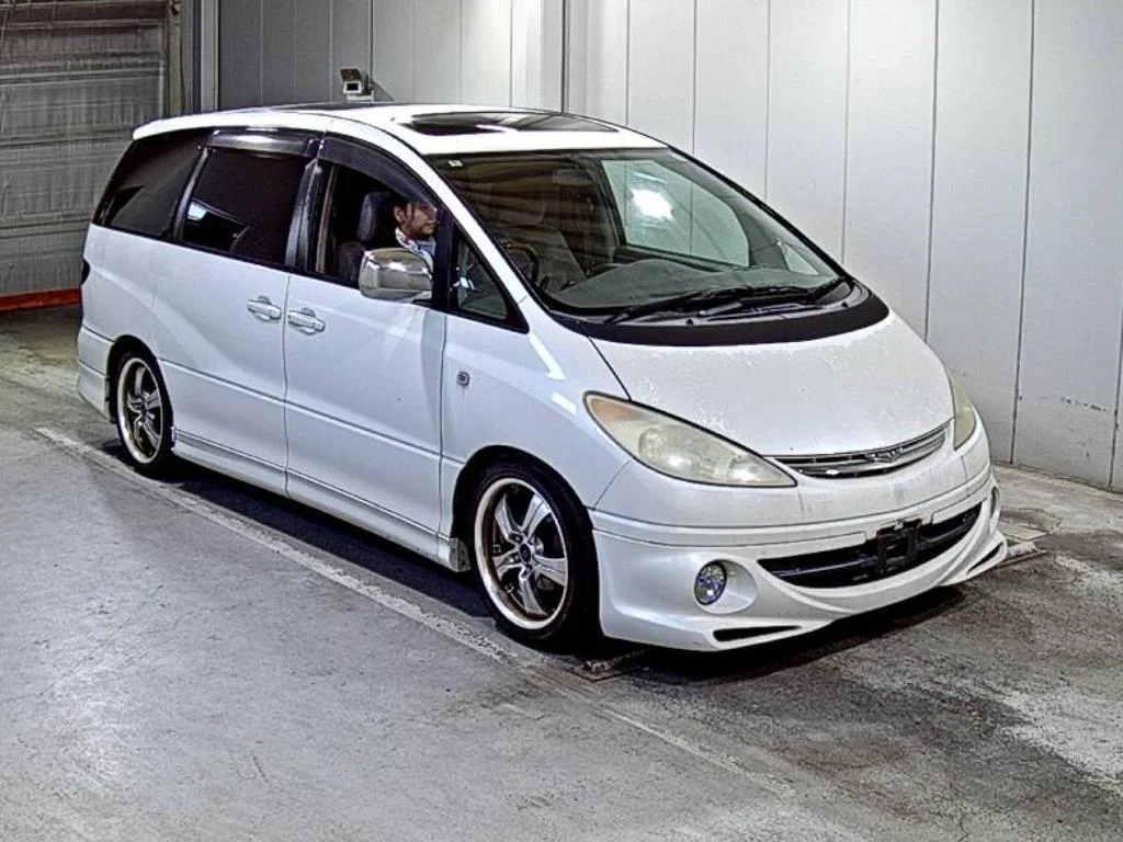 Toyota Estima 2000