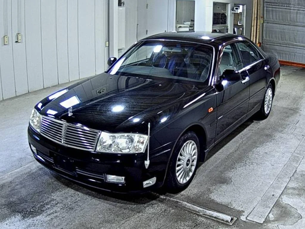 Nissan Cedric  с аукциона в Японии