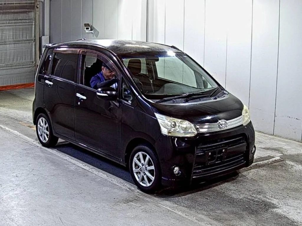 Daihatsu Move 2011