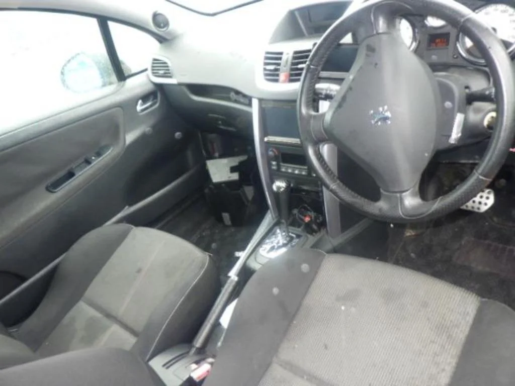 Peugeot 207  с аукциона в Японии