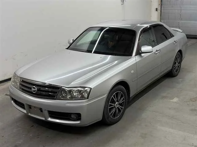 Nissan Gloria  с аукциона в Японии