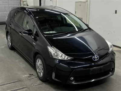 TOYOTA PRIUS ALPHA, 2017 — лот японского аукциона
