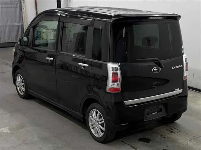 Subaru LUCRA CUSTOM  с аукциона в Японии