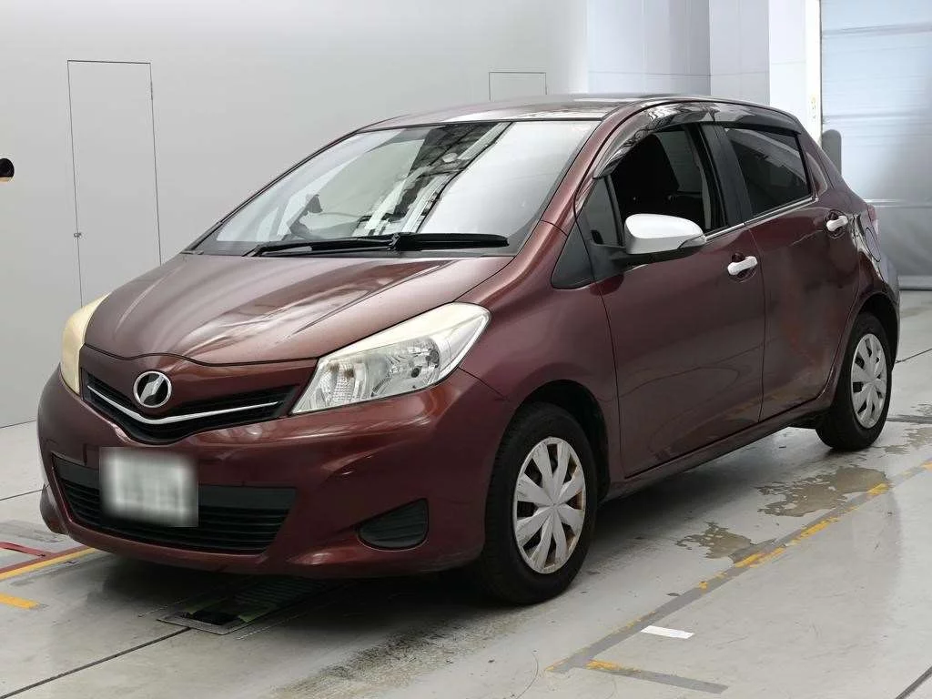 Toyota Vitz 2012