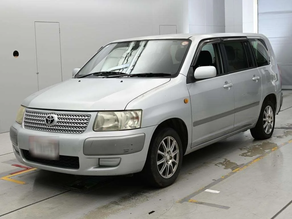 Toyota Succeed 2004
