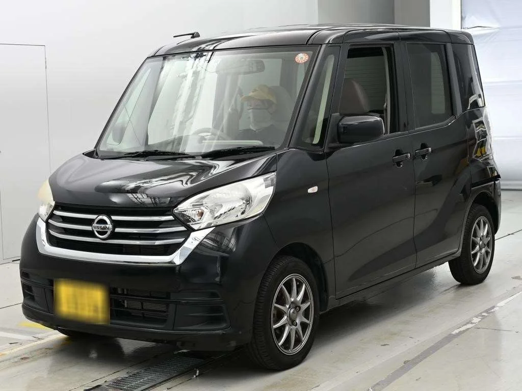 Nissan Dayz Roox 2018