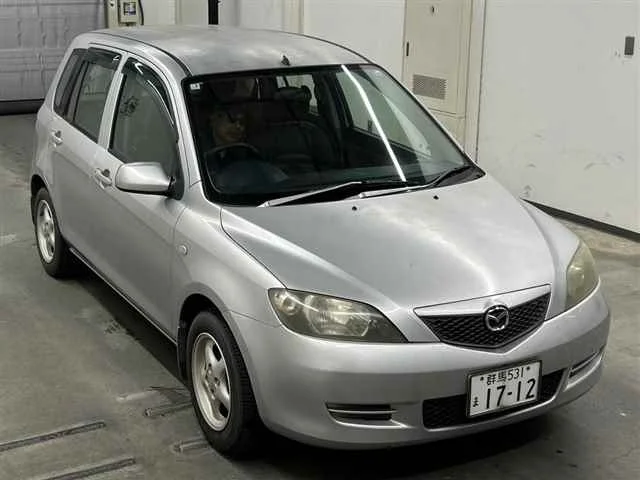 Mazda Demio 2005