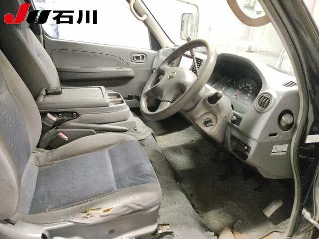 Nissan Caravan  с аукциона в Японии