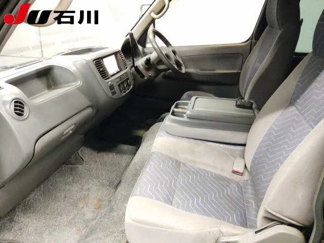 Nissan Caravan  с аукциона в Японии