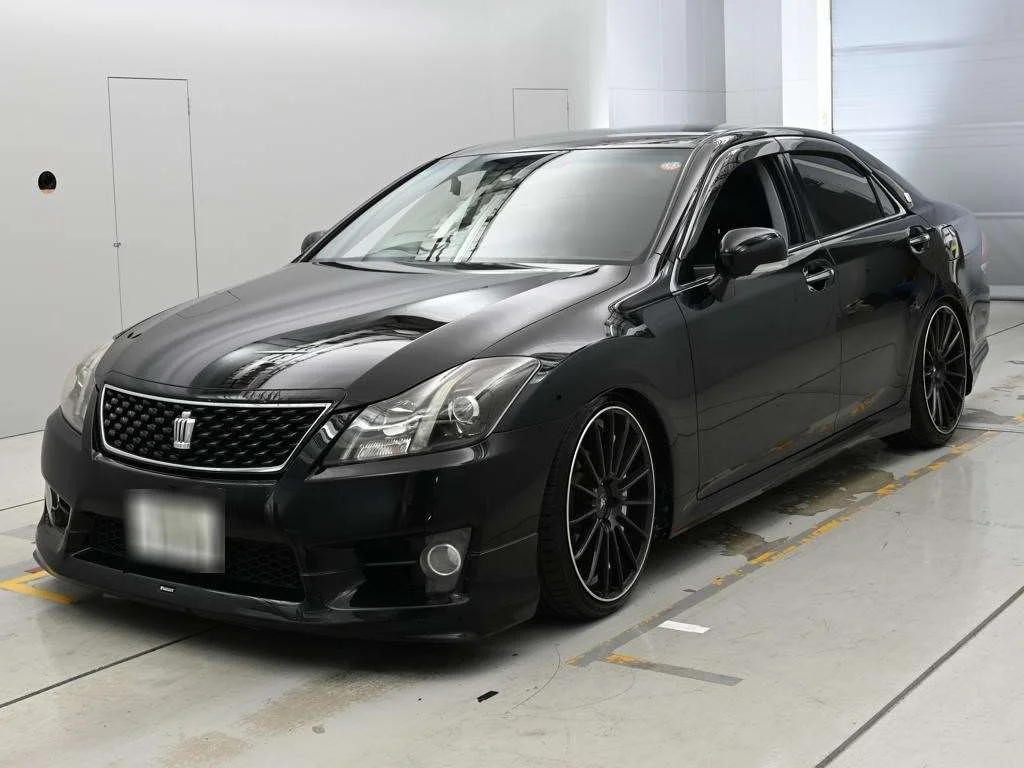 Toyota Crown 2011