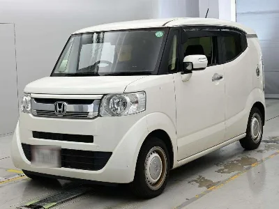 HONDA N BOX SLASH