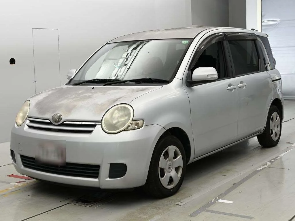 Toyota Sienta 2007