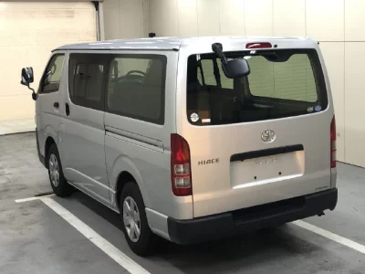 TOYOTA HIACE VAN, 2015 — лот японского аукциона