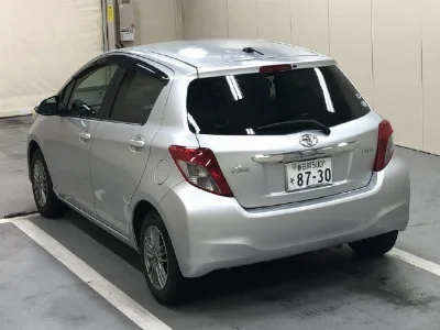 TOYOTA VITZ
