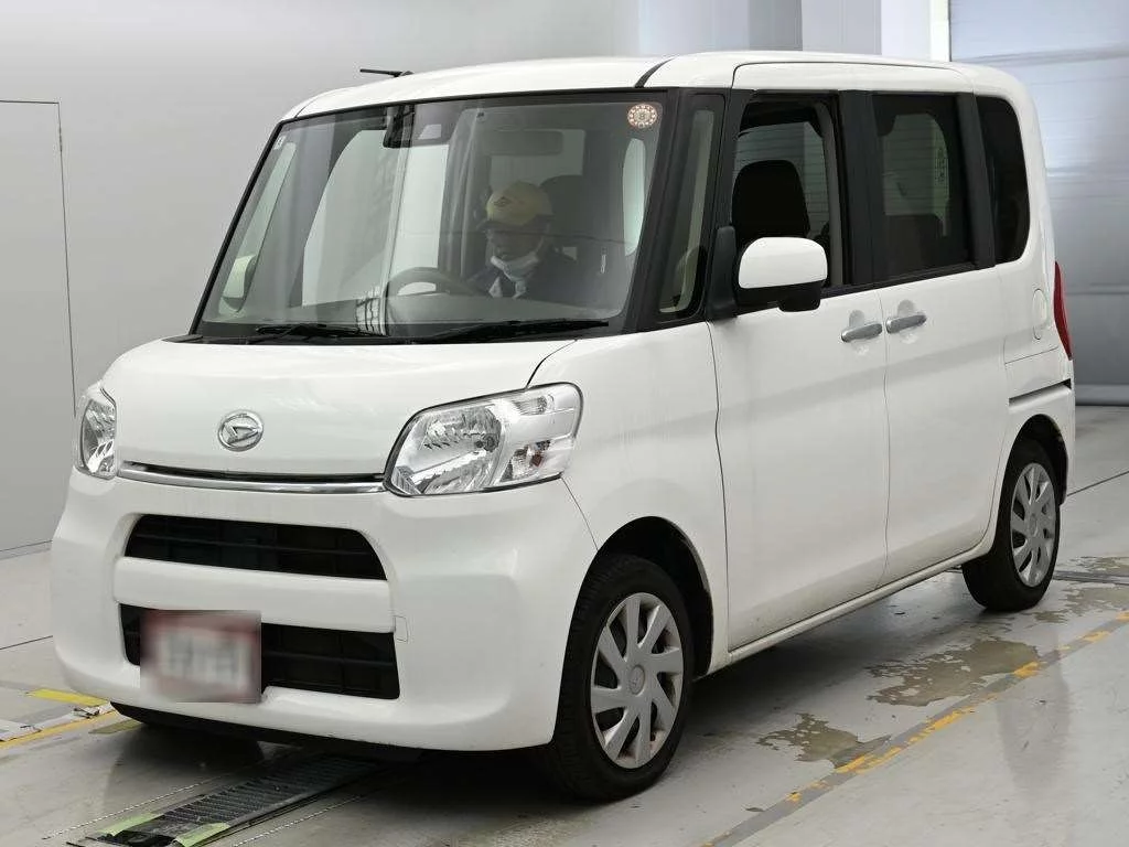 Daihatsu Tanto 2018