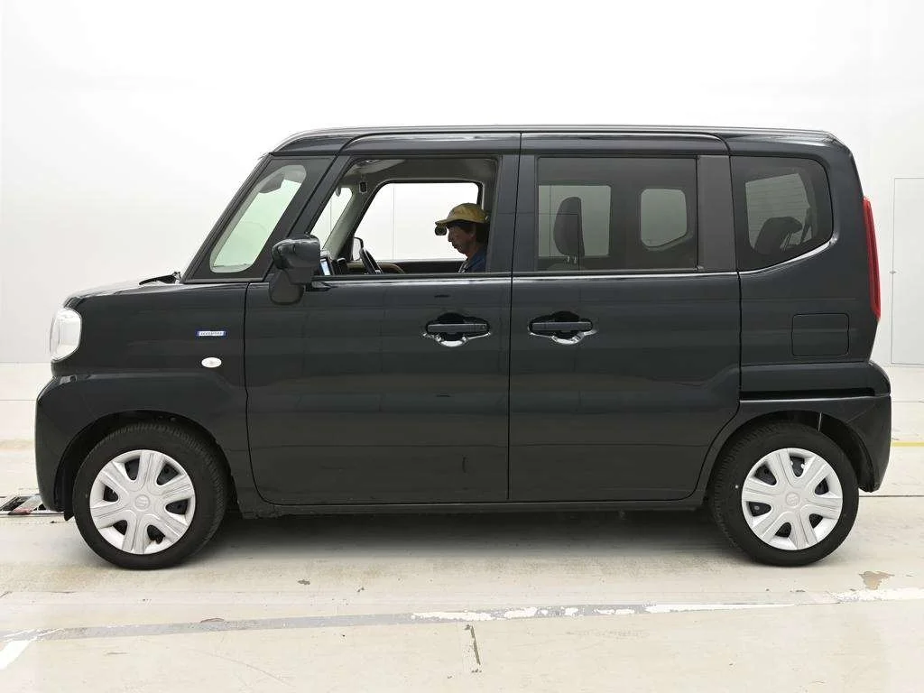 Suzuki Spacia  с аукциона в Японии