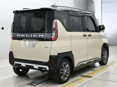 MITSUBISHI DELICA MINI
