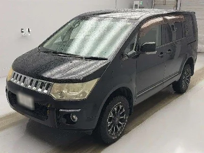 MITSUBISHI DELICA D5