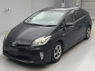 TOYOTA PRIUS, 2013 — лот японского аукциона