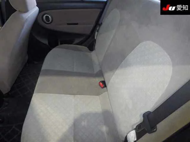 Daihatsu Mira  с аукциона в Японии