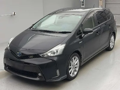 TOYOTA PRIUS ALPHA, 2019 — лот японского аукциона