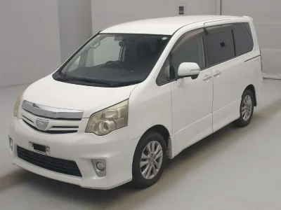 TOYOTA NOAH, 2011 — лот японского аукциона