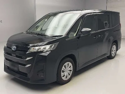 TOYOTA NOAH, 2022 — лот японского аукциона